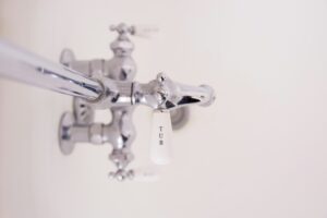 How to care for chrome bathroom fittings